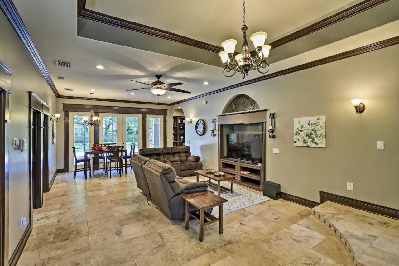 Tampa Oasis With Pool About 7 Mi To Busch Gardens! Villa Exteriör bild