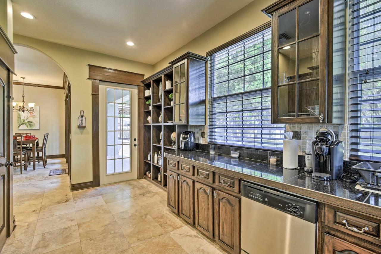 Tampa Oasis With Pool About 7 Mi To Busch Gardens! Villa Exteriör bild