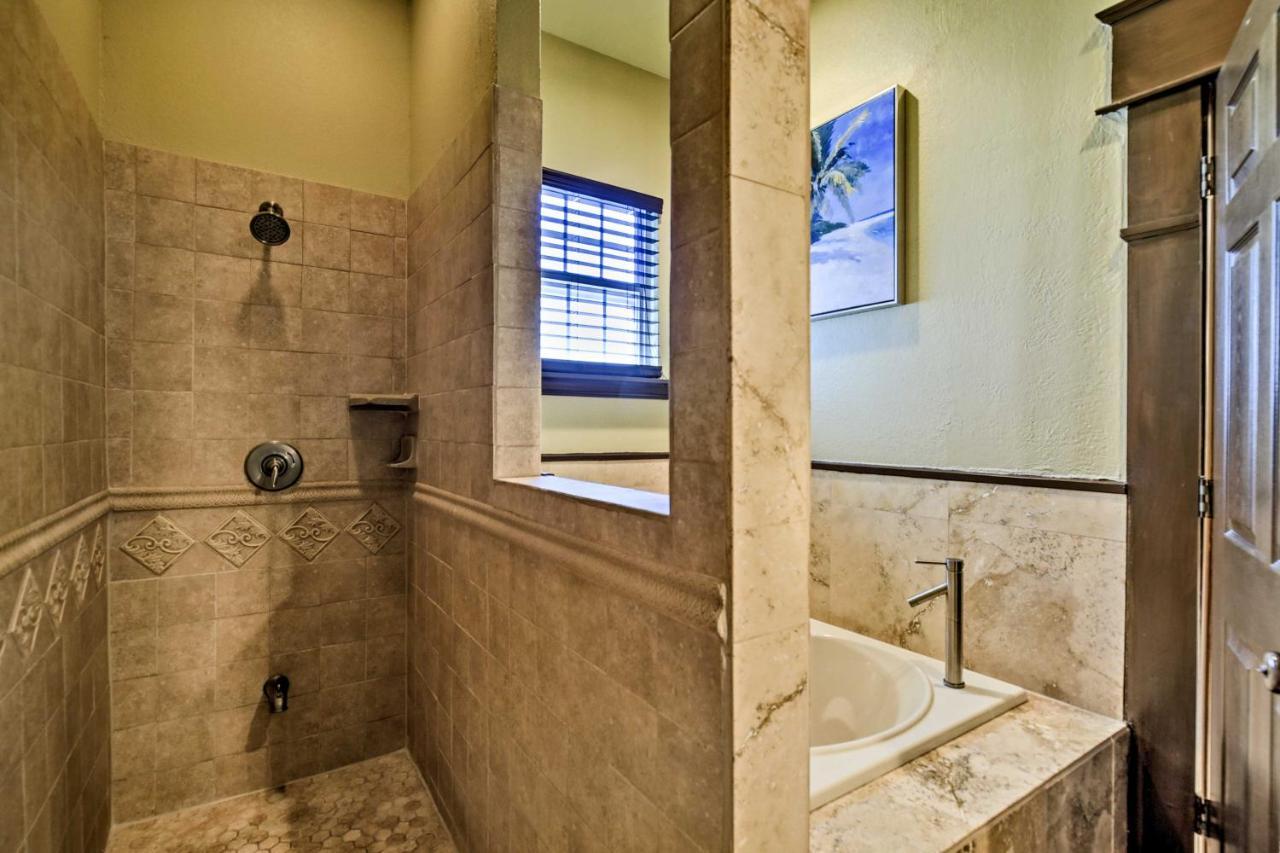 Tampa Oasis With Pool About 7 Mi To Busch Gardens! Villa Exteriör bild